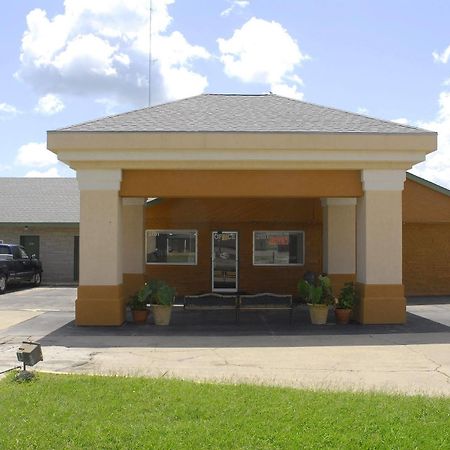 America'S Best Inn And Suites Emporia Exteriör bild