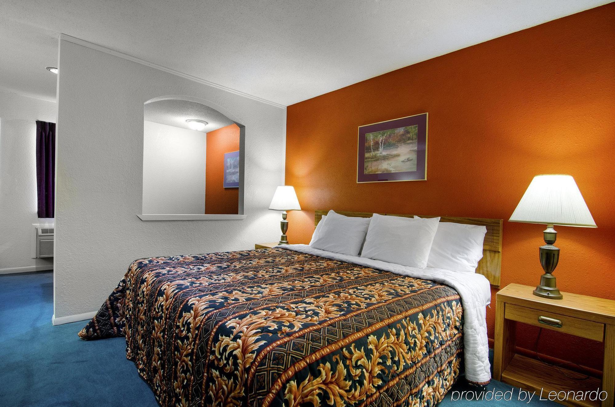 America'S Best Inn And Suites Emporia Exteriör bild