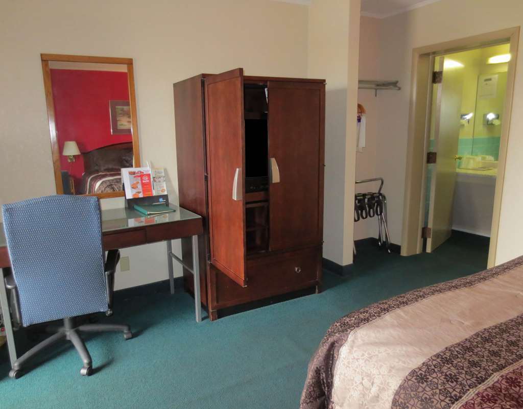 America'S Best Inn And Suites Emporia Rum bild