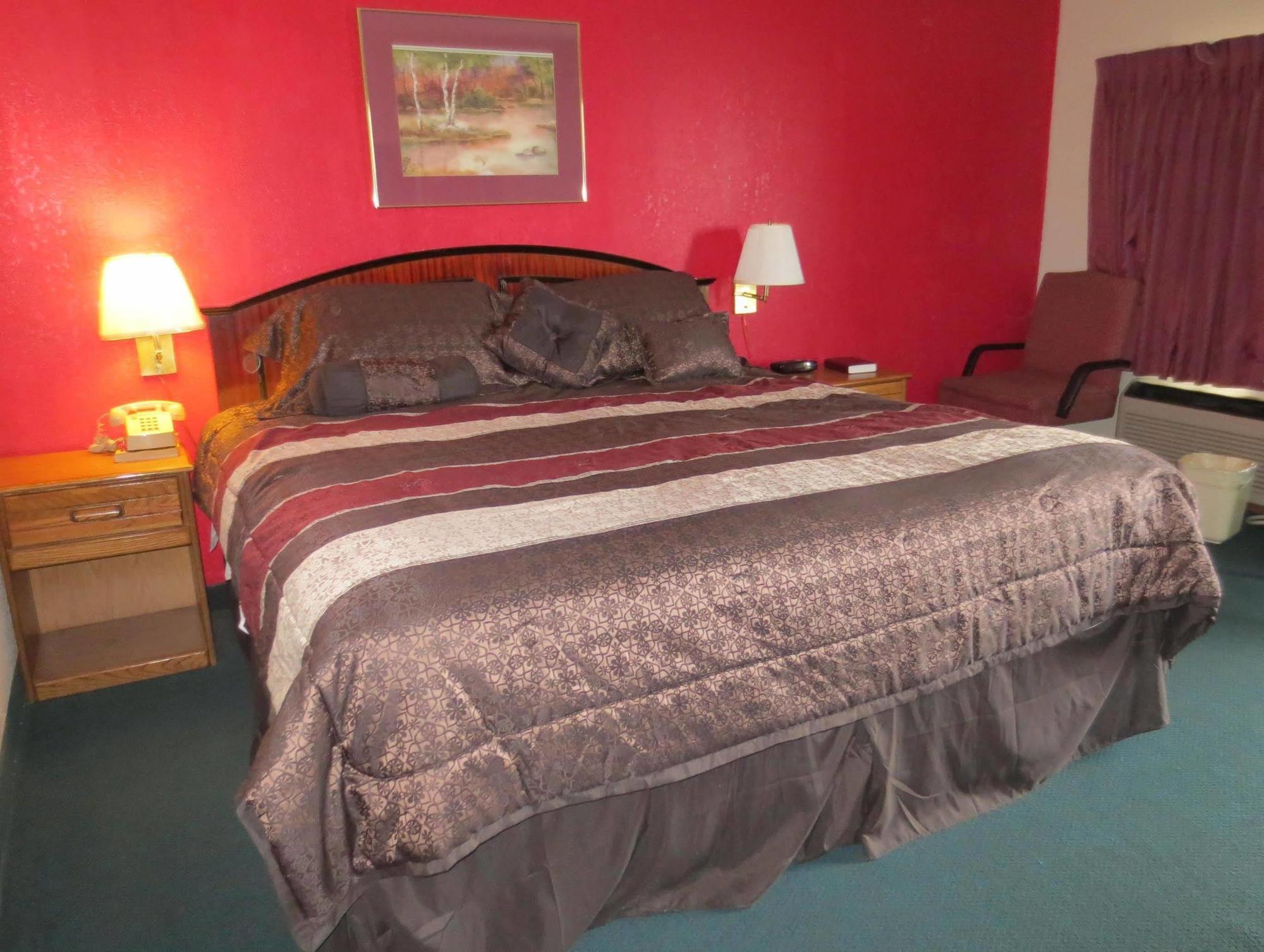 America'S Best Inn And Suites Emporia Exteriör bild